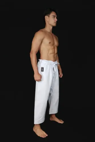 Kimono Matsu. Modelagem japonesa.