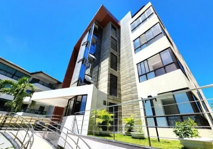 Flat 37m² com quarto separado, pertinho do mar e do centrinho, com Rooftop mais bonito de 
