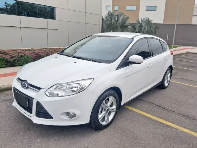 Ford Focus 1.6 S/se/se Plus Flex 8v/16v 5P 2014