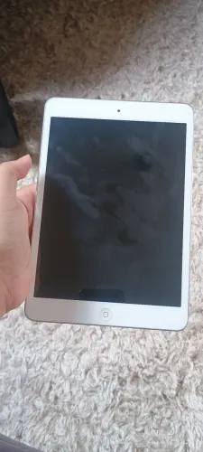 Vende-se tablet iPhone mini 1