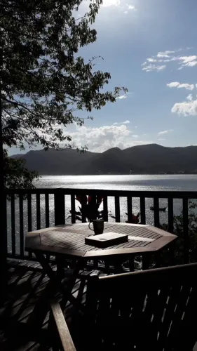 Aluguel Apartamento. 1 Quarto. Em frente ao mar,vista panorâmica. Costão do Pântano do Sul