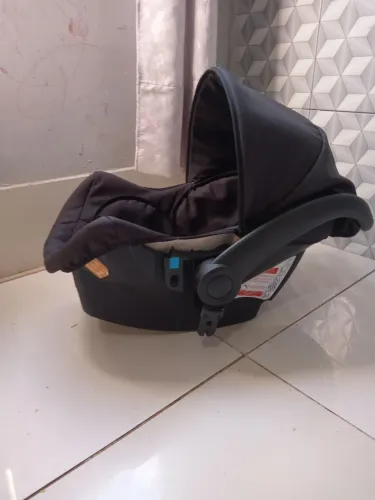 Berço camping portátil com 3 fases+ colchão e bebe conforto