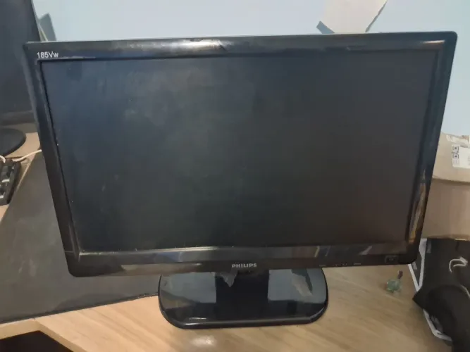 Monitor Philips 185w.( aceito oferta)