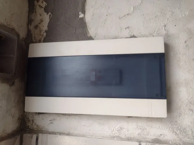 Eletricista Disponível poste emergência