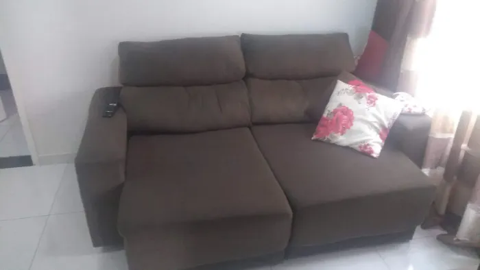 Sofá 3 lugares 