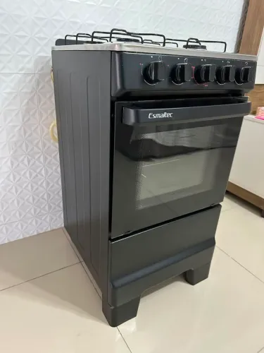 Fogão em perfeito estado frete grátis aceito cartões.