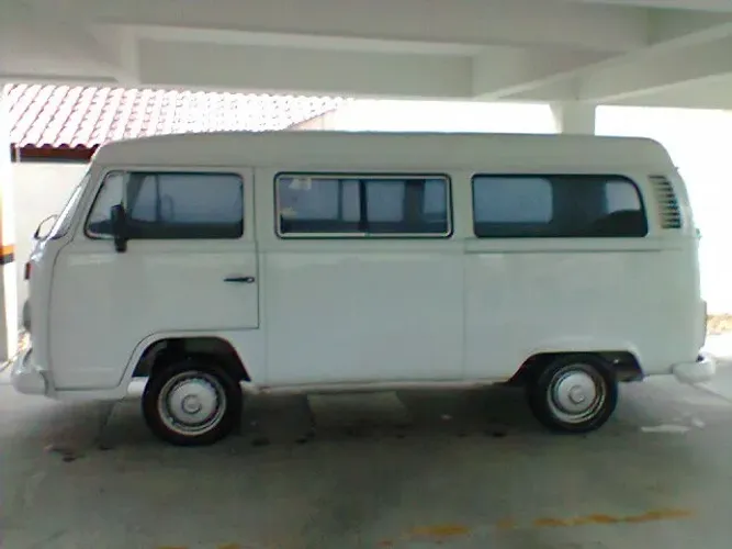 Volkswagen Kombi Standard/ Luxo/ Serie Prata 1999