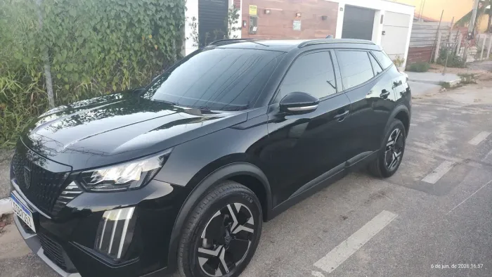 Peugeot 2008 Active 1.0 Turbo Flex 5P Aut. 2025
