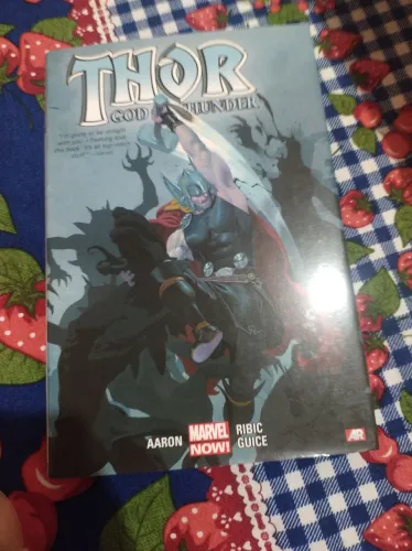 Thor god of thunder hc autografado