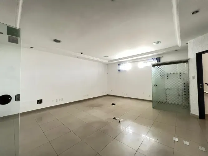 EXCELENTE PRÉDIO COMERCIAL INTEIRO NO JARDIM BAIANO NAZARÉ SALVADOR BAHIA