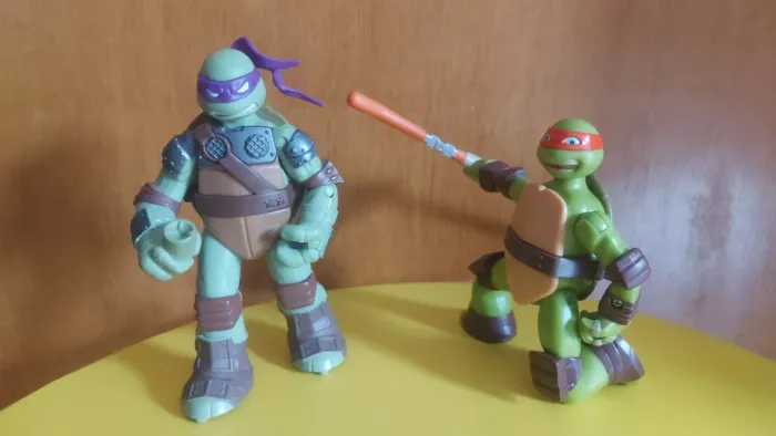 Lote 2 Bonecos Tartarugas Ninja 2012 (Donatello E Michelangelo) - Detalhes