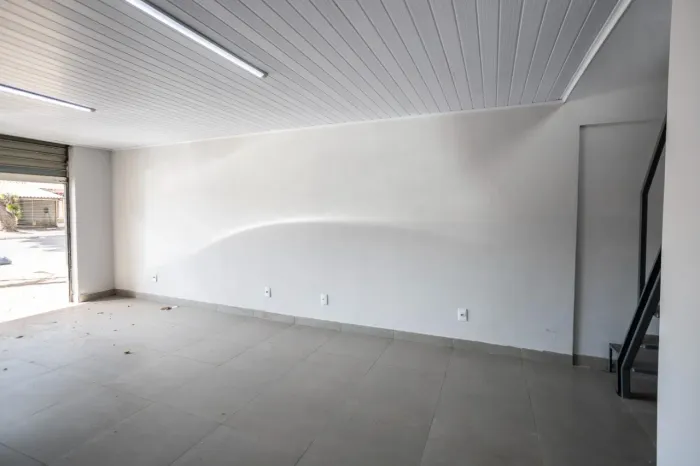 Sala 35,00m² Vila Americano do Brasil Sala 02.