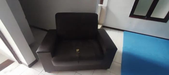 Excelente sofá