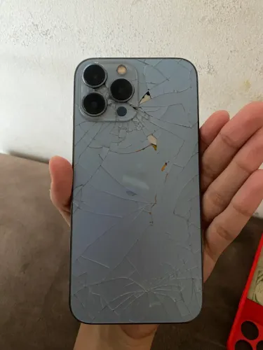 iPhone 13 Pro Max 128GB - Para retirada de peças / com defeito