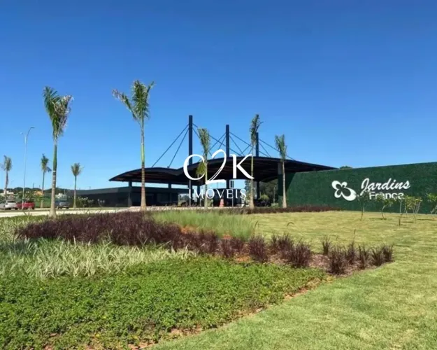 Lote plano | Próxima a Praça Kids | 432 m² no Jardins França - Goiânia GO