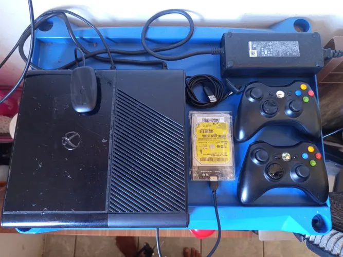 XBOX 360 DESBLOQUEADO + HD 500GB + 62 JOGOS COMPLETÃO!
