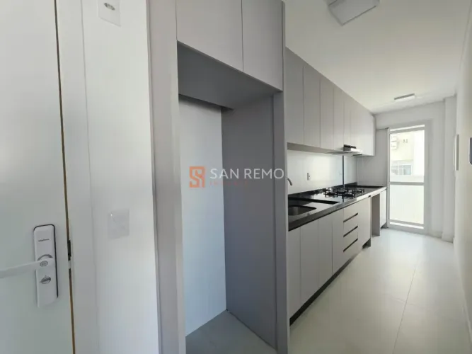 Kobrasol | Apartamento 2 quartos, sendo 2 suites