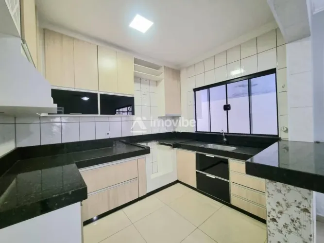 Sobrado à Venda 203,98m² de Construção | 03 Dormitórios, Espaço Gourmet e Sacada Jardim S