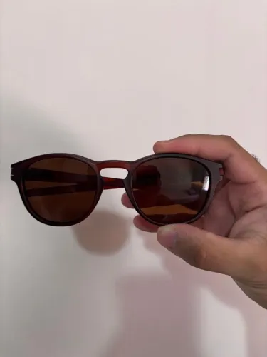 oculos de sol oakley latch standard marrom