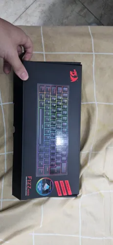 Teclado Redragon fizz RGB