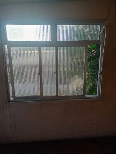 Duas já janelas de alumínio 1.30 x 1.30