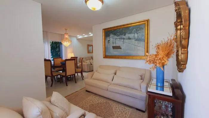 Casa em Condomínio Fechado