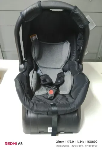 BEBÊ CONFORTO com base completo