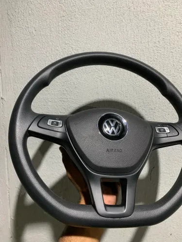 volante original vw. Com comando.