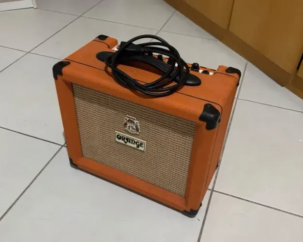 Amplificador para guitarra orange crush 20L - Raridade / Preço Baixo