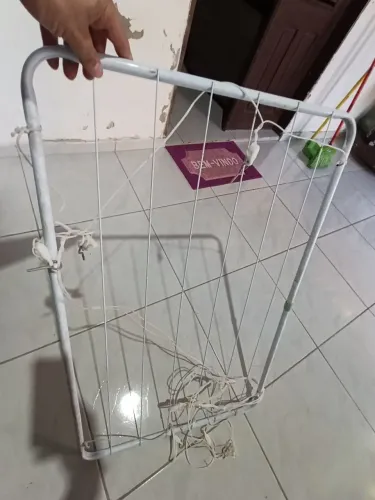 VARAL SUSPENSO PARA ROUPAS