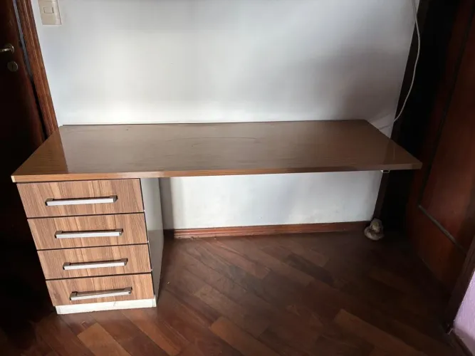Mesa de escritório 