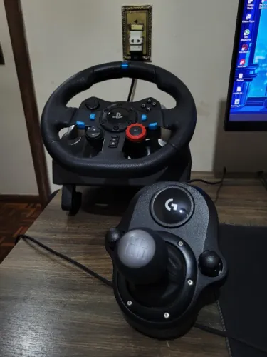 Volante Logitech G29 com câmbio - Excelente estado