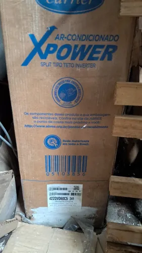 Split piso teto Carrier 60.000 btus nova