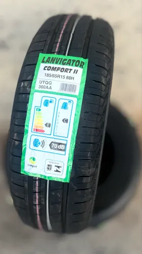 01 pneu Lanvigator 185/65/15 r$300,00 a vista