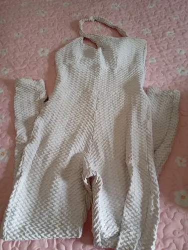 Vendo macacão branco