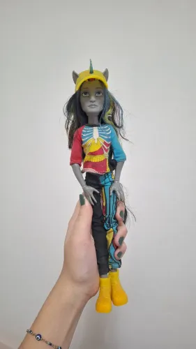 Boneco Neighthan Rot Monster high