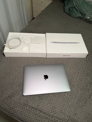 MacBook Air Apple M1 13" - 8GB RAM | 256GB SSD