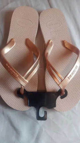 Chinelo Havaianas - 37/38 Douradas 