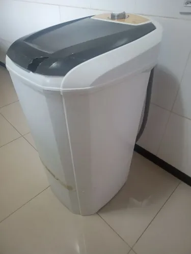 tanquinho Colormaq 127V funcionando tudo perfeito dependendo do bairro ENTREGA