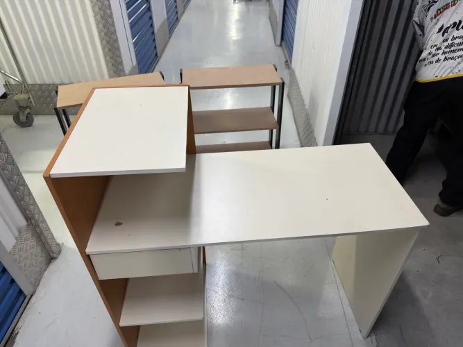 Estação de trabalho , escrivaninha, nova sem uso 