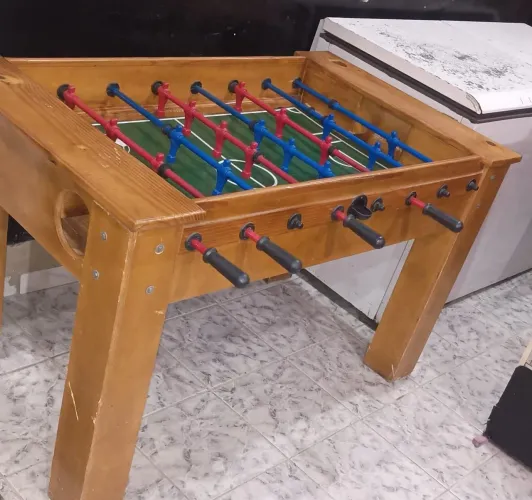 Mesa de totó semi nova!
