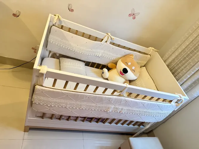 Berço cozy muito conservado berço que vira cama