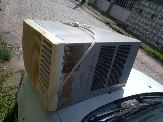 Ar condicionado de janela 12mil BTUs