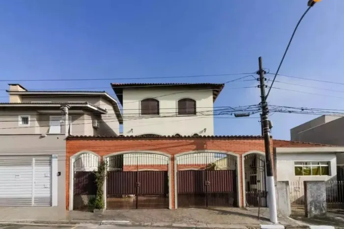 Casa à venda no bairro Adalgisa em Osasco - Sobrado com 4 suítes e área de lazer completa!