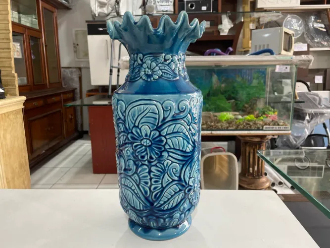 Vaso Azul Nara Esmeralda Boca Ondulada 37 Cm
