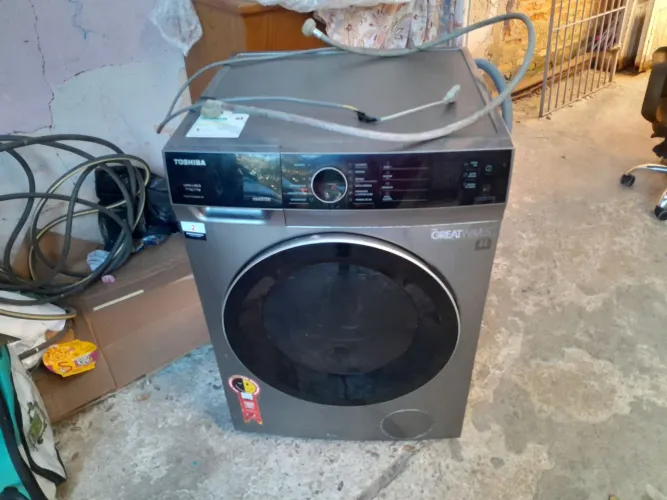 Máquina Lava e Seca Toshiba 11kg Perfeito estado somente com filtro entupido