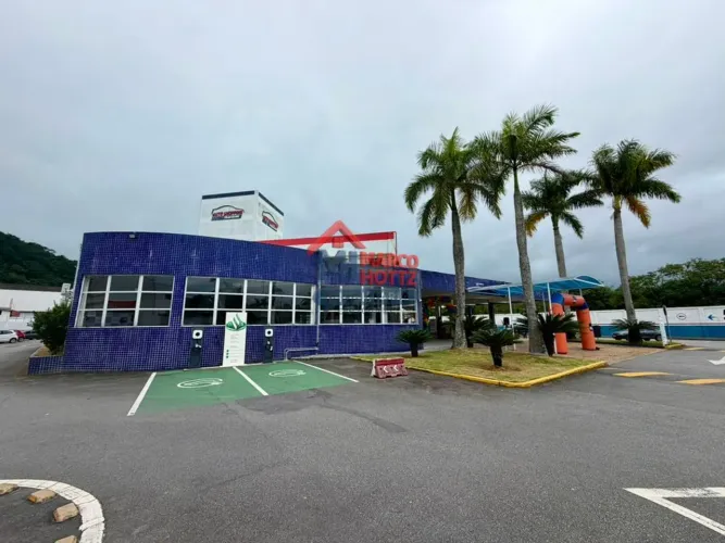 OPORTUNIDADE GIGANTE NA ENTRADA DE PRAIA GRANDE!