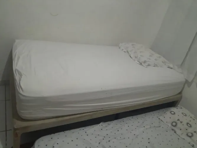 Cama solteirão nova