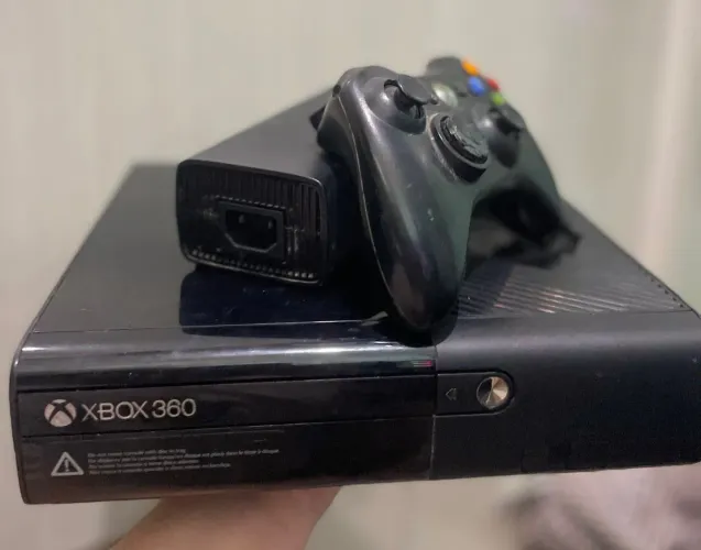 Xbox 360 c/controle e kinect