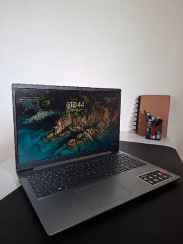 Notebook Lenovo IdeaPad 3i | Intel Core i5 11ª Geração | 8GB RAM | SSD 256GB | Tela Full H